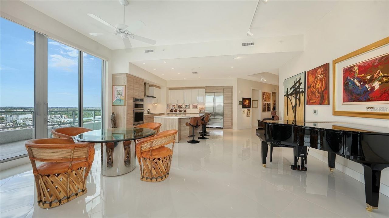 111 S Pineapple Avenue, Unit 1210, Sarasota, FL 34236 Photo
