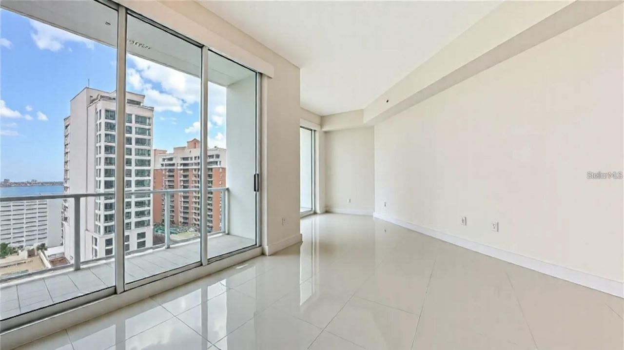 111 S Pineapple Avenue, Unit 1210, Sarasota, FL 34236 Photo