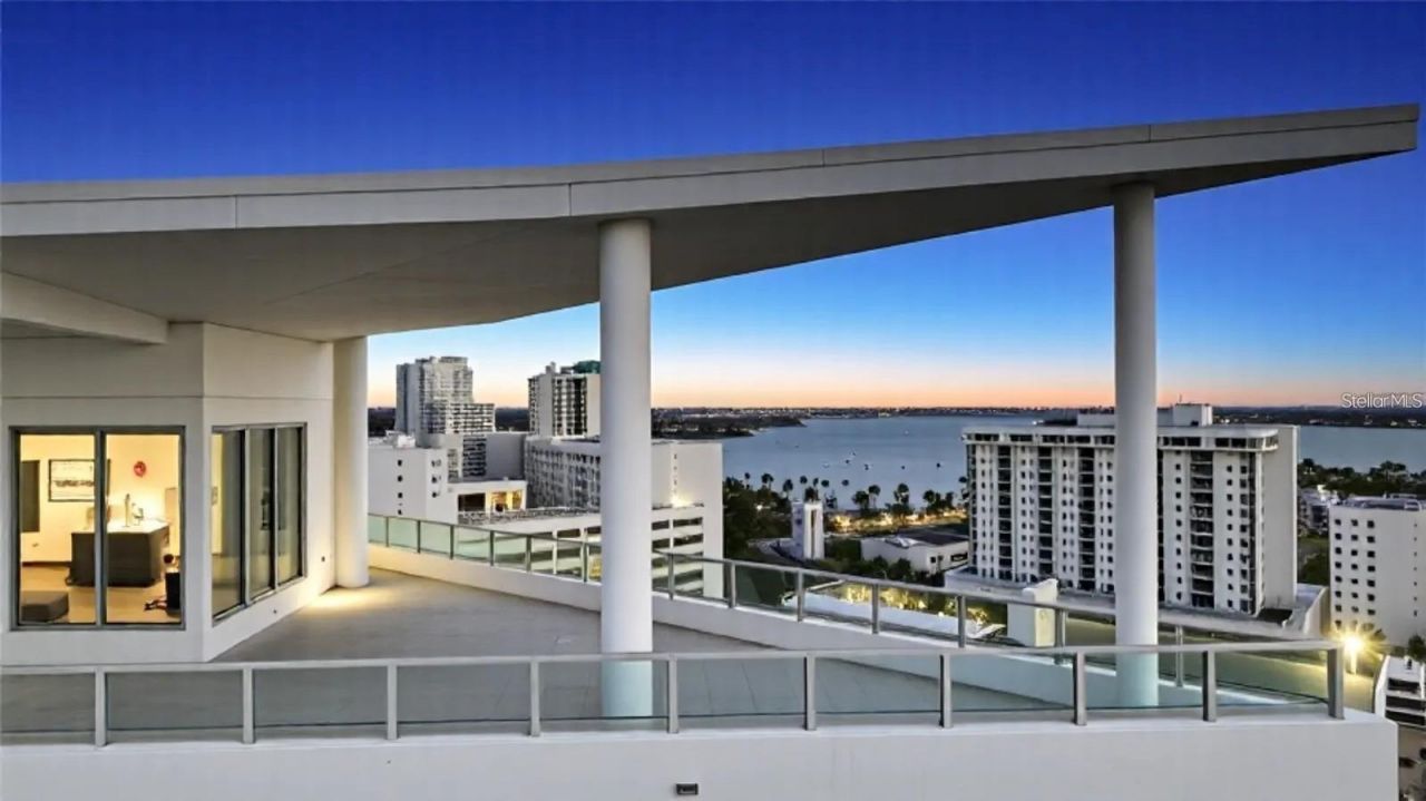 111 S Pineapple Avenue, Unit 1210, Sarasota, FL 34236 Photo