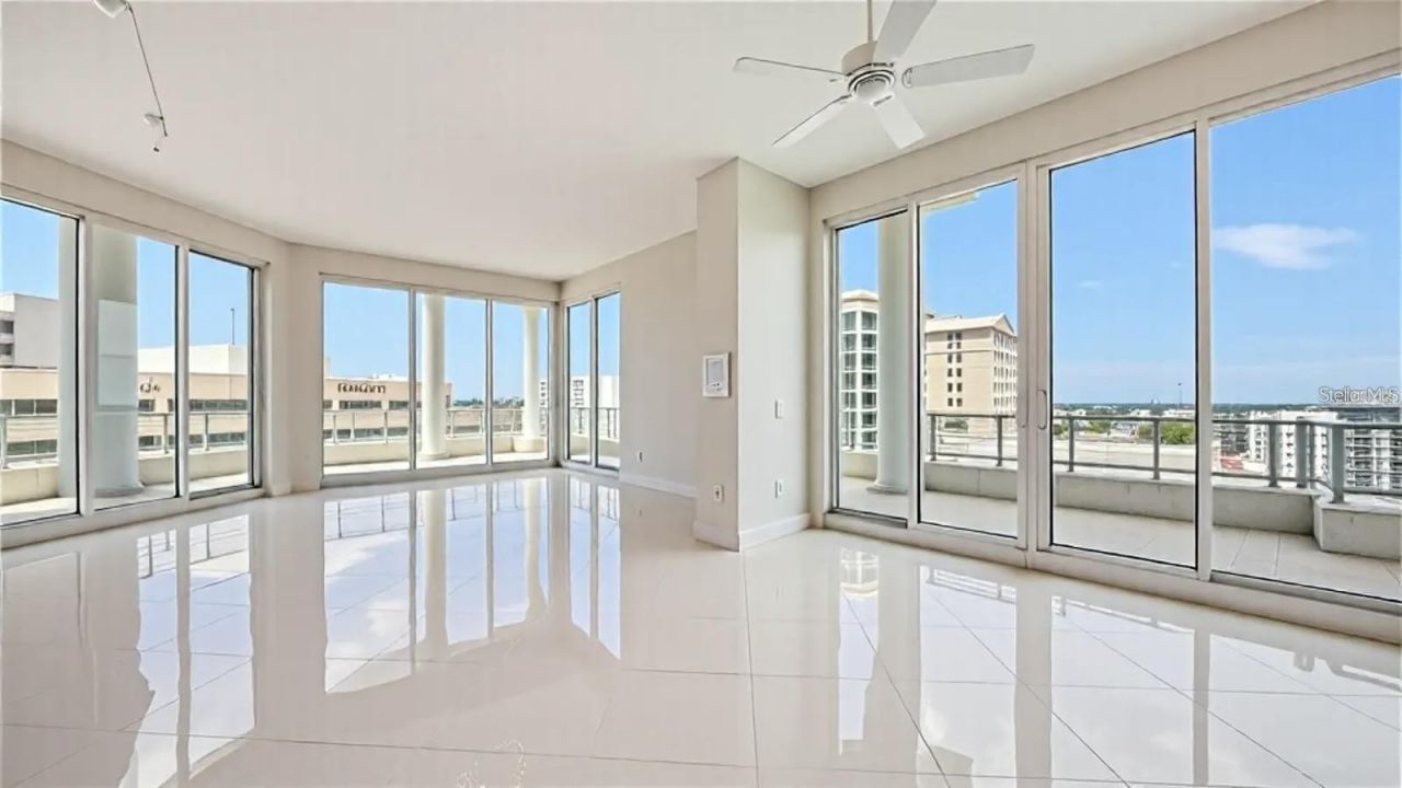 111 S Pineapple Avenue, Unit 1210, Sarasota, FL 34236 Photo