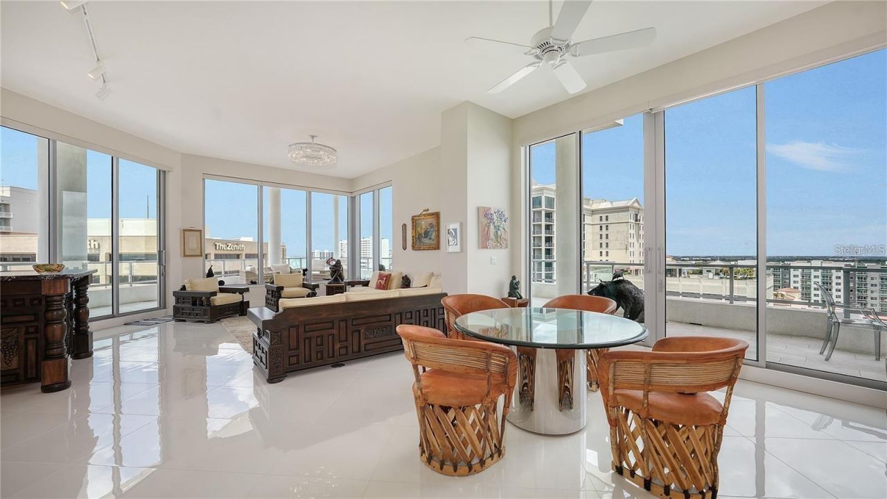111 S Pineapple Avenue, Unit 1210, Sarasota, FL 34236 Photo