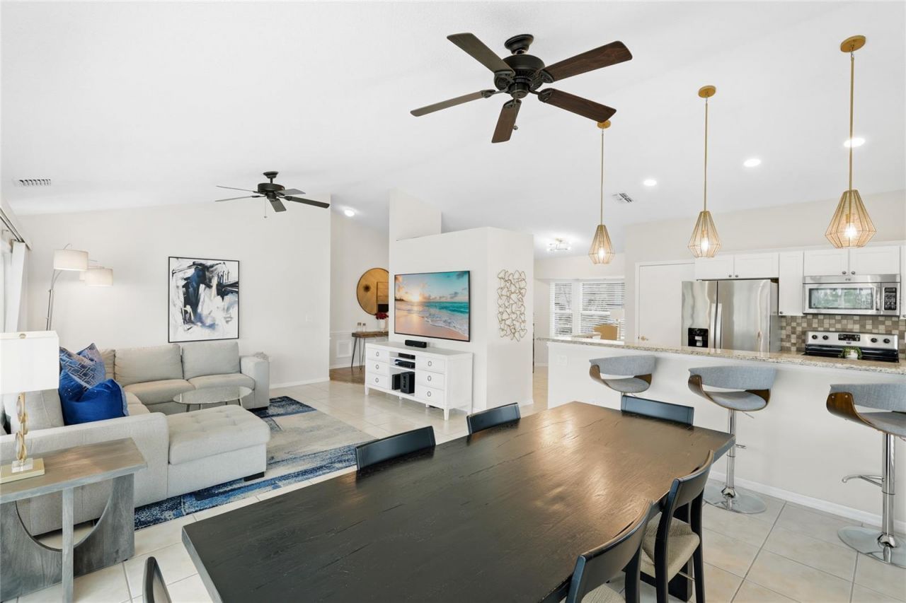 4718 61st Avenue Terrace W, Bradenton, FL 34210 Photo