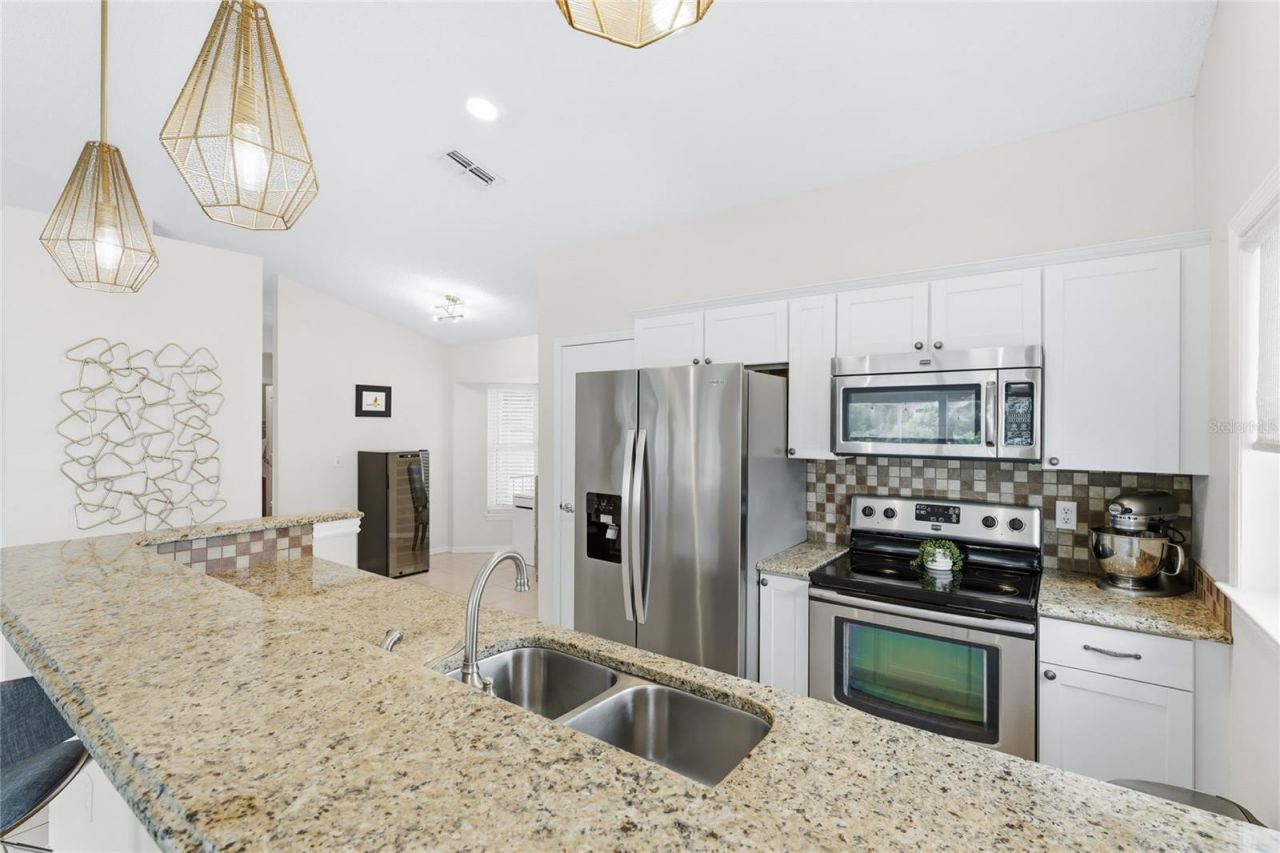 4718 61st Avenue Terrace W, Bradenton, FL 34210 Photo