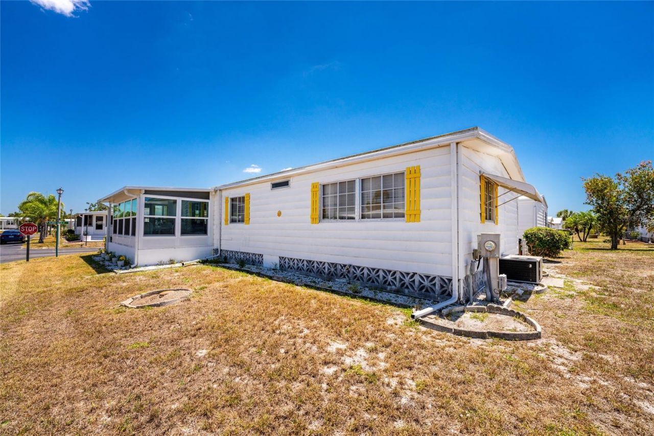 17 N Flora Vista Street, Englewood, FL 34223 Photo