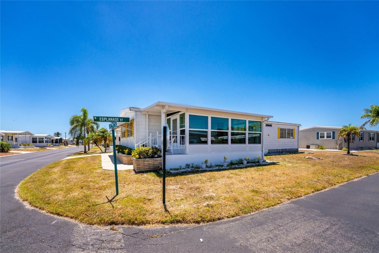 17 N Flora Vista Street, Englewood, FL 34223 Photo