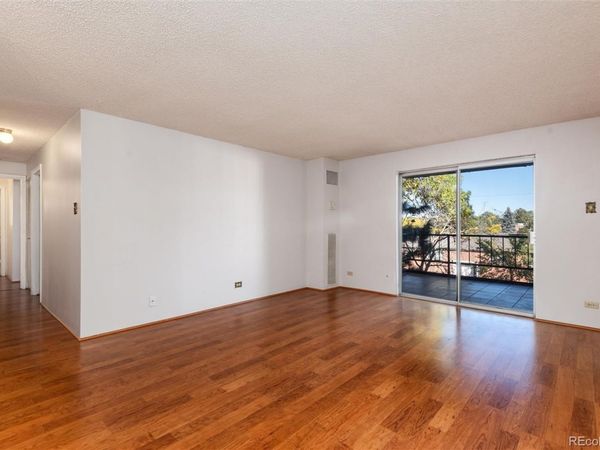 2325 S Linden Court , Unit 200, Denver, CO 80222