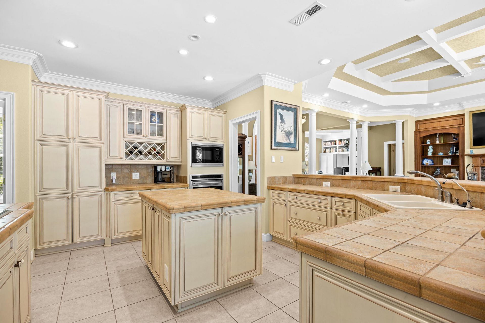 21 Highwood Circle Photo 13