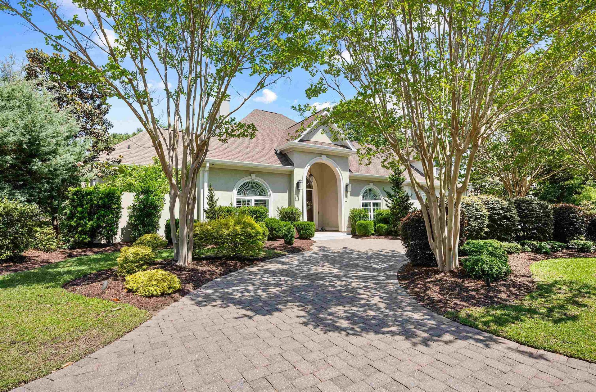21 Highwood Circle Photo 4