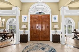 21 Highwood Circle photo 4
