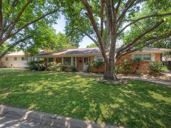 6948 Valhalla Road, Fort Worth, TX 76116
