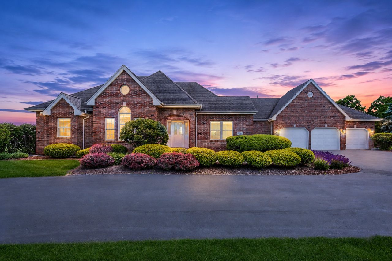 6509 W Lakeway Drive , Monee, IL 60449