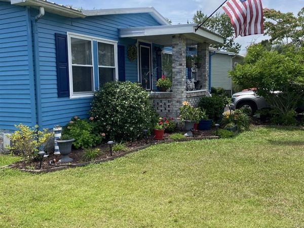120 Queens Rd., Little River, SC 29566