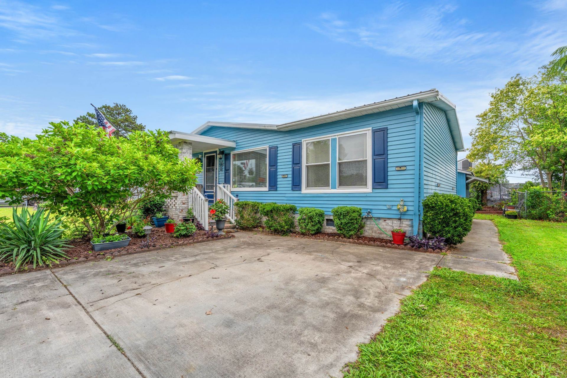 120 Queens Rd. Photo 23