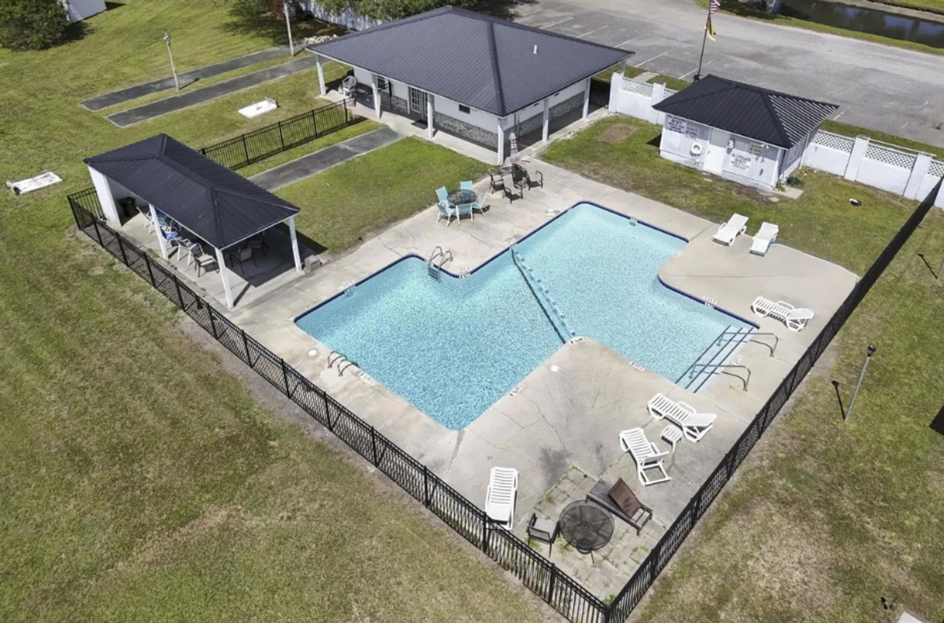 120 Queens Rd. Photo 28