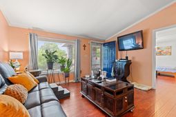 120 Queens Rd. photo 4