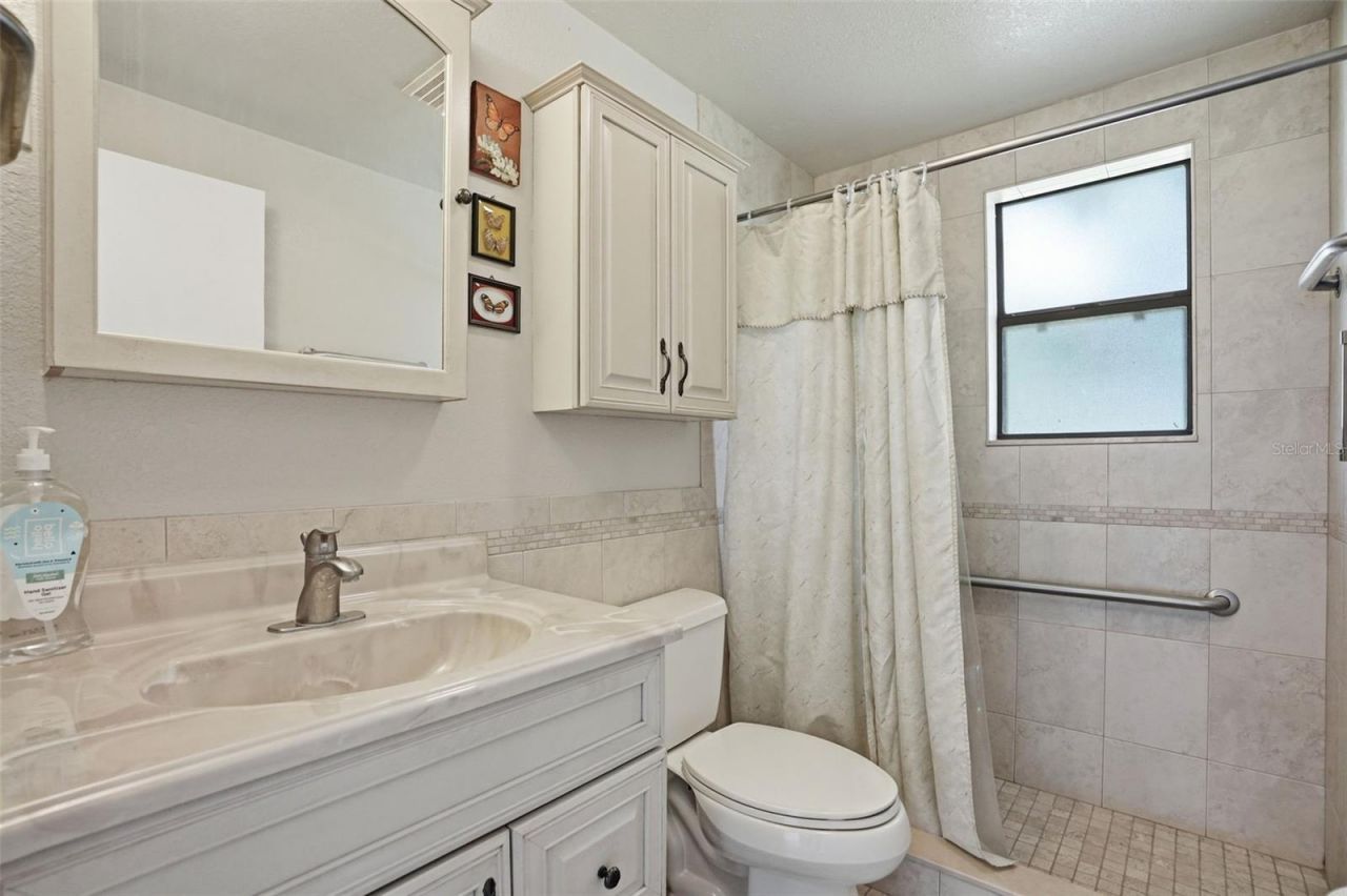 951 Cr 453, Lake Panasoffkee, FL 33538 Photo