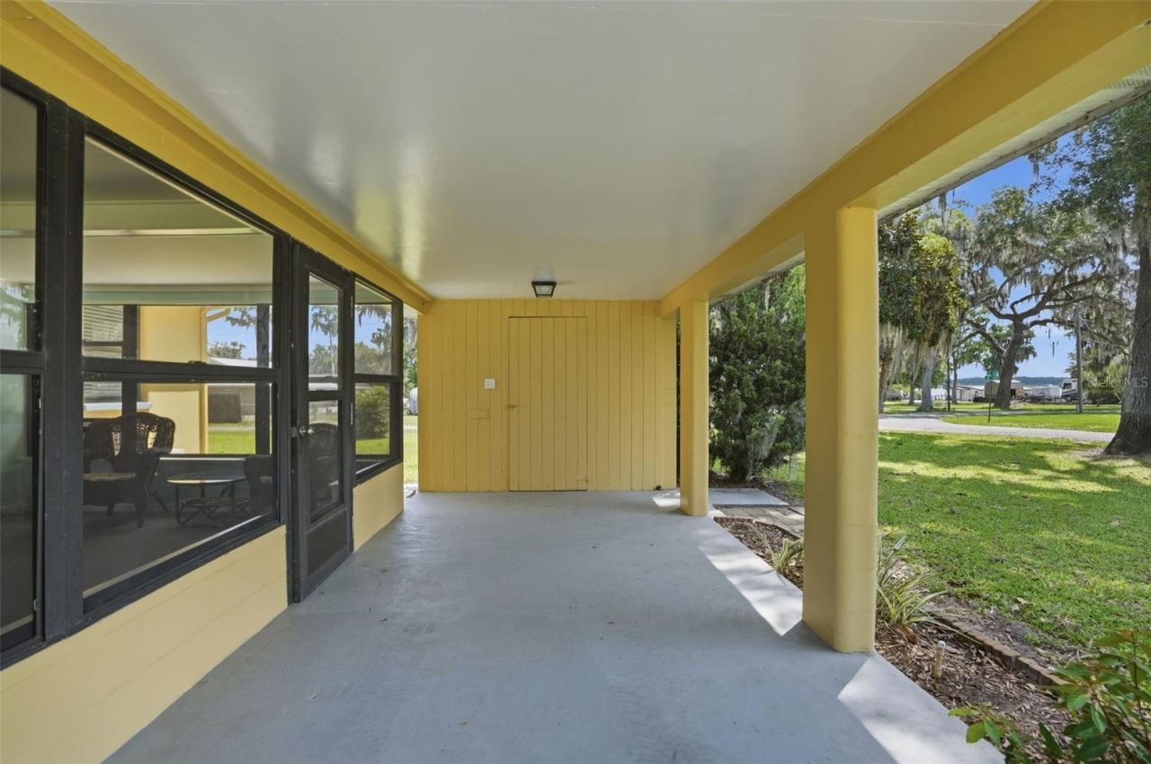 951 Cr 453, Lake Panasoffkee, FL 33538 Photo
