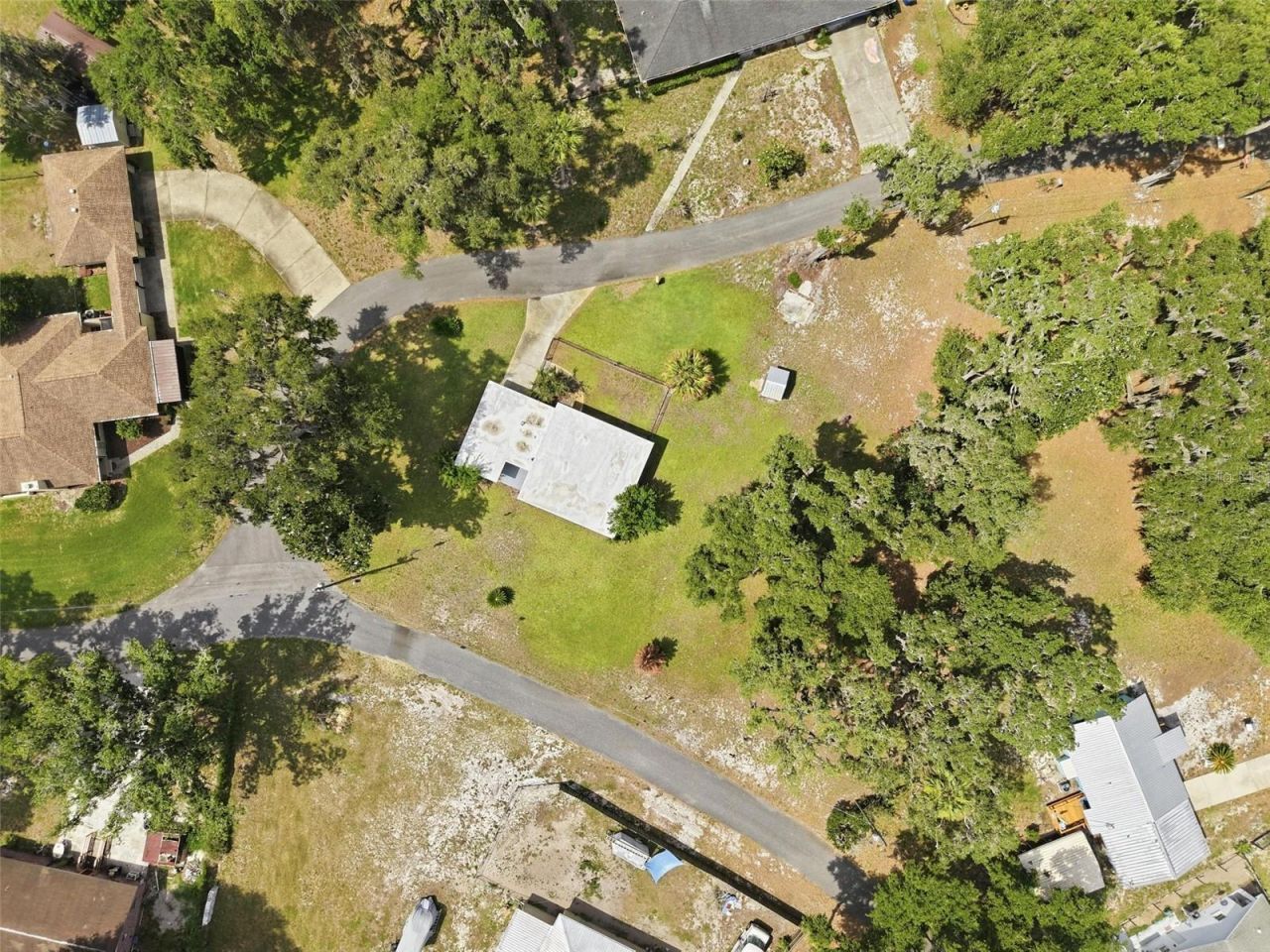 951 Cr 453, Lake Panasoffkee, FL 33538 Photo