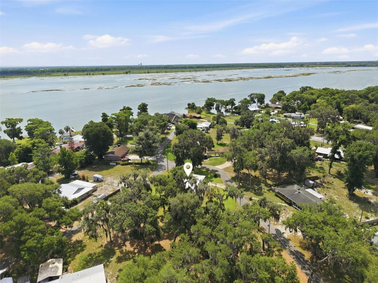 951 Cr 453, Lake Panasoffkee, FL 33538 Photo