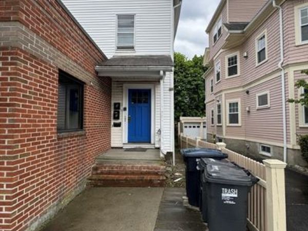 2534 Massachusetts Ave, Unit 3, Cambridge, MA 02140