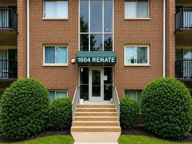 1604 RENATE DRIVE, Unit 102, WOODBRIDGE, VA 22192
