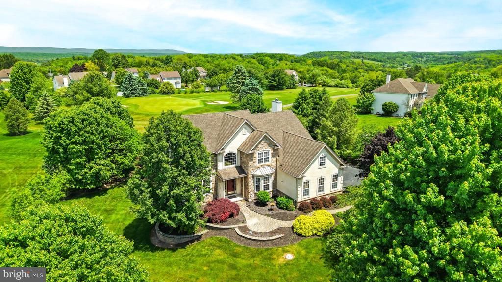 140 BIRDIE WAY , KUNKLETOWN, PA 18058