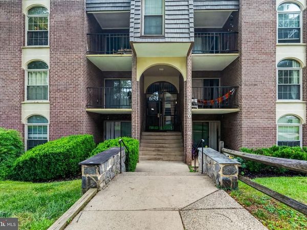 3330 WOODBURN VILLAGE DRIVE, Unit 33, ANNANDALE, VA 22003