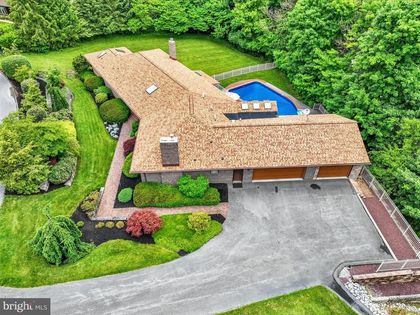 167 N STRATHCONA DRIVE York, PA 17403
