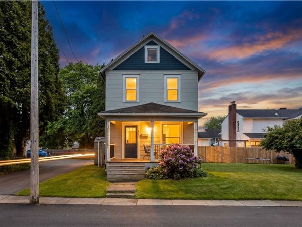 308 Spruce St, Grove City, PA 16127
