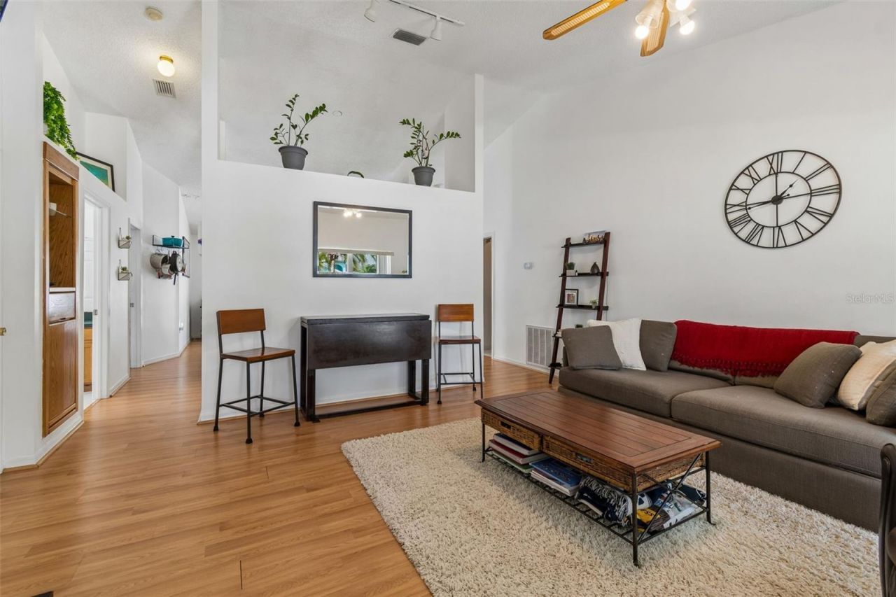 1898 76th Place N, Saint Petersburg, FL 33702 Photo