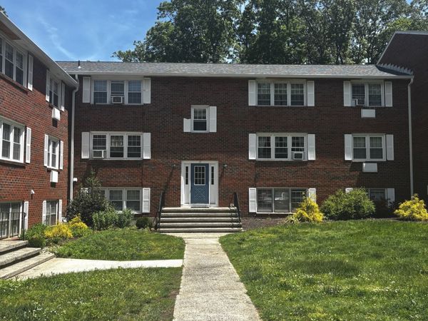 39 Briarwood, Unit A, Branford, CT 06405