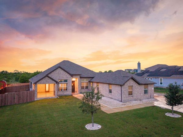 4915 HUNTERS CV, St Hedwig, TX 78152