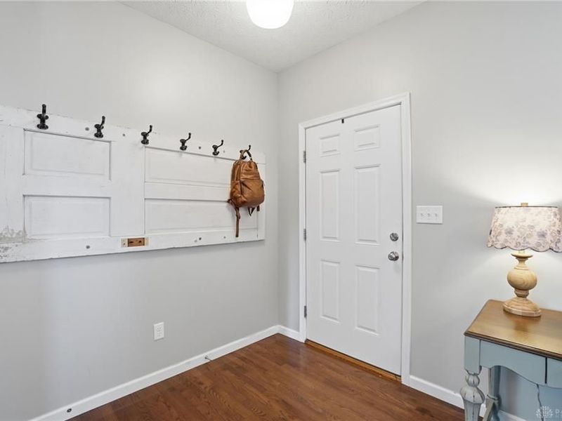 9856 Blue Spruce Drive, Clearcreek Township, OH 45066 Photo 5