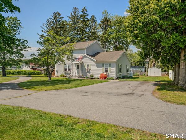 212-R Shore, Waterford, CT 06385