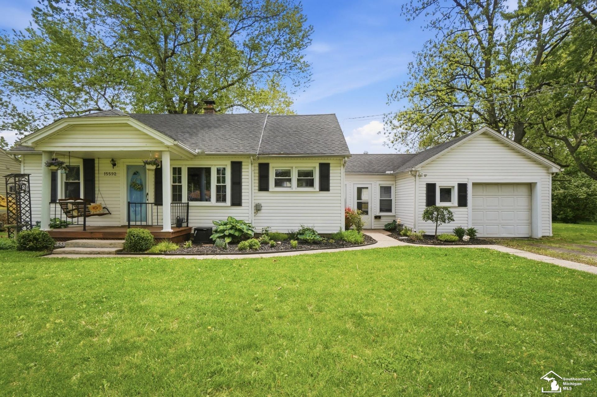 15592 Cedar Street, Monroe, MI 48161 Main Photo