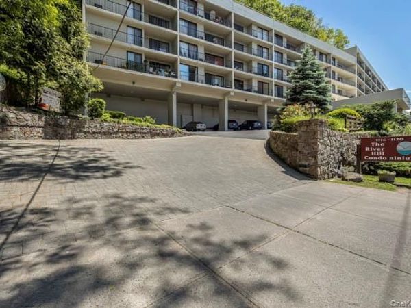 1120 Warburton Avenue , Unit 1F, Yonkers, NY 10701