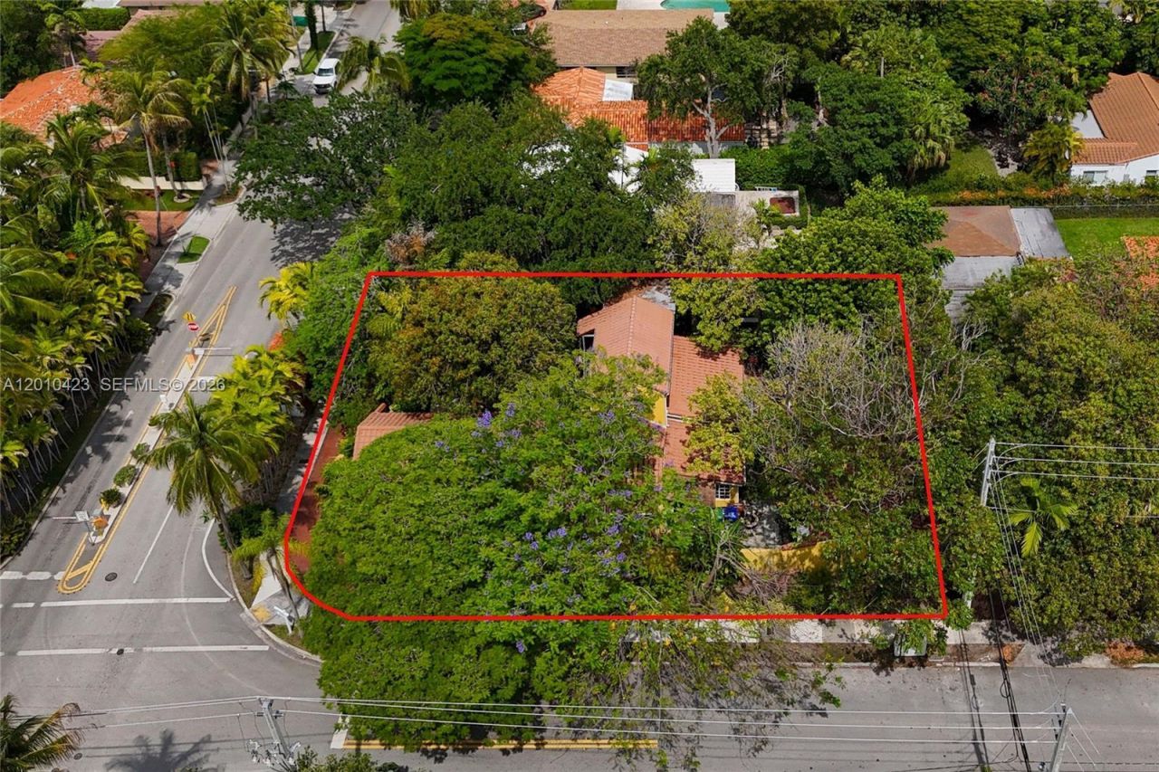 650 NE 76th St, Miami, FL 33138 Photo