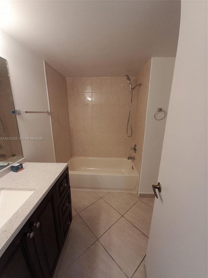 10245 NW 9th St Cir , Unit 204-9, Miami, FL 33172 Photo