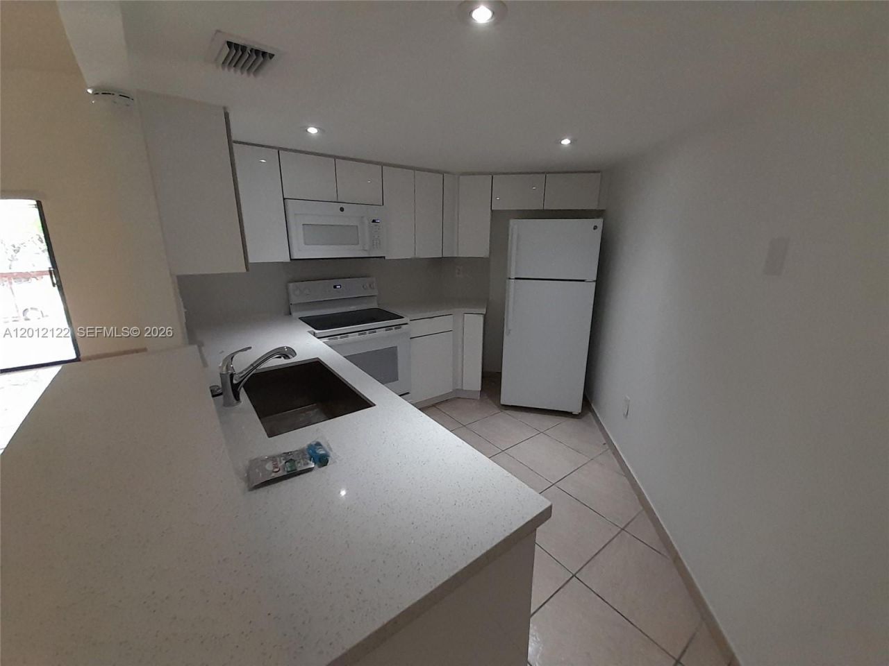 10245 NW 9th St Cir , Unit 204-9, Miami, FL 33172 Photo