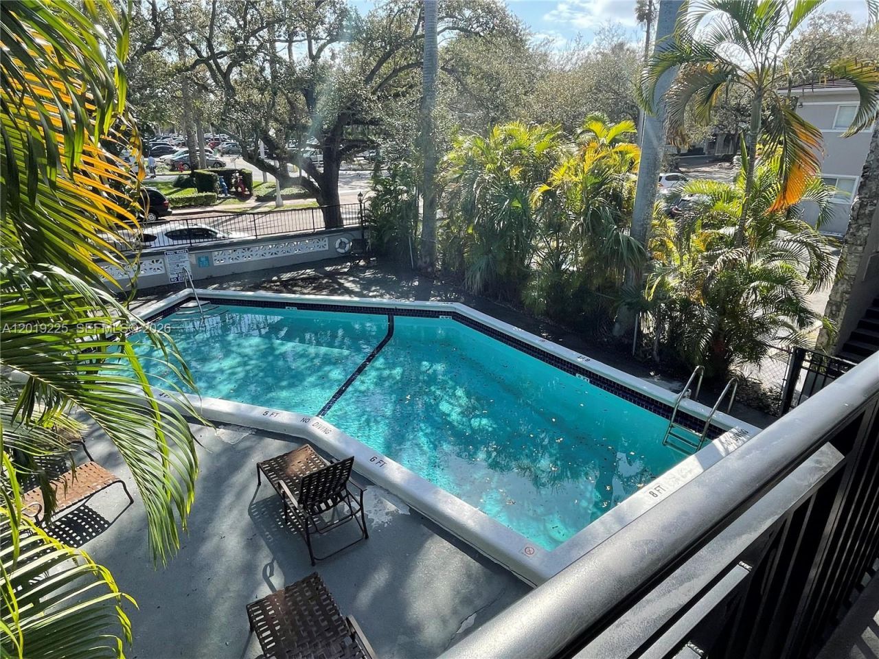 95 Edgewater Dr, Unit 207, Coral Gables, FL 33133 Photo