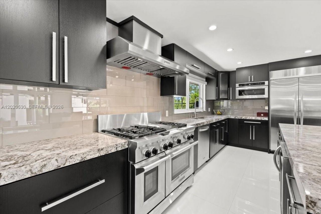 11600 SW 1st St , Plantation, FL 33325 Photo