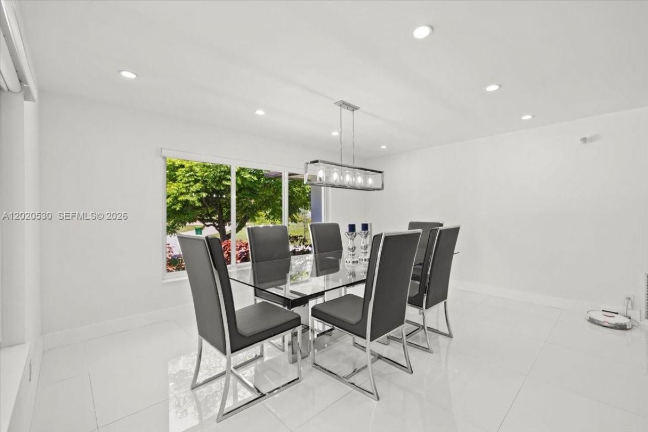 11600 SW 1st St , Plantation, FL 33325 Photo
