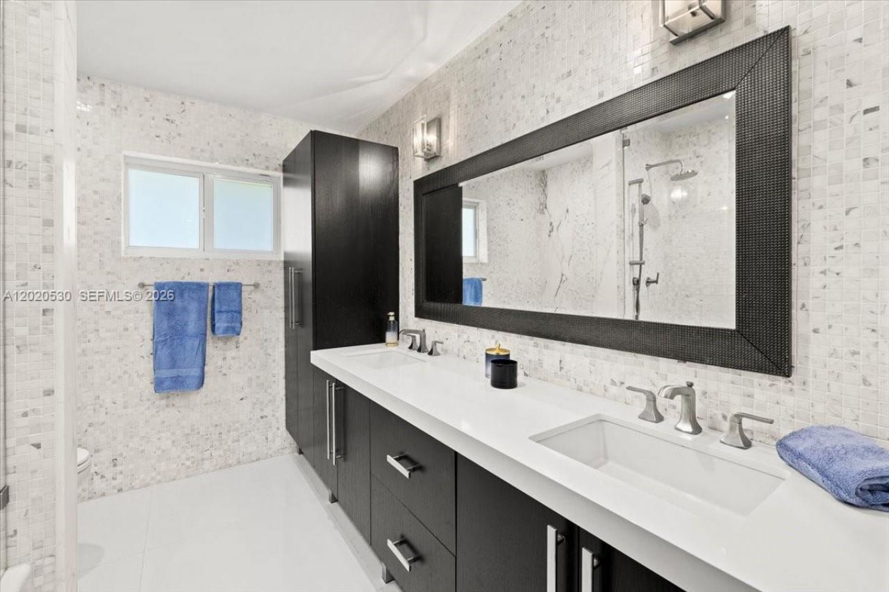 11600 SW 1st St , Plantation, FL 33325 Photo