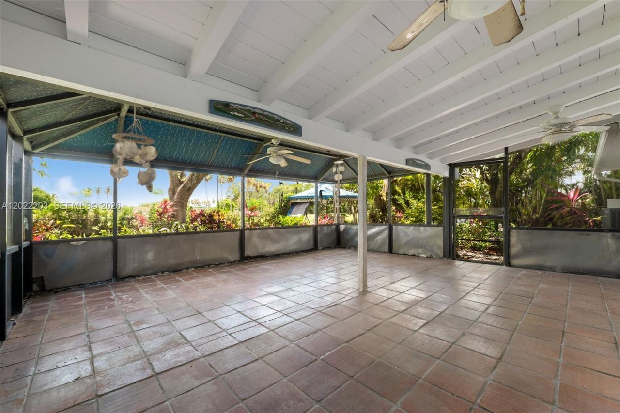 9460 Palmetto Club Ln E , Palmetto Bay, FL 33157 Photo