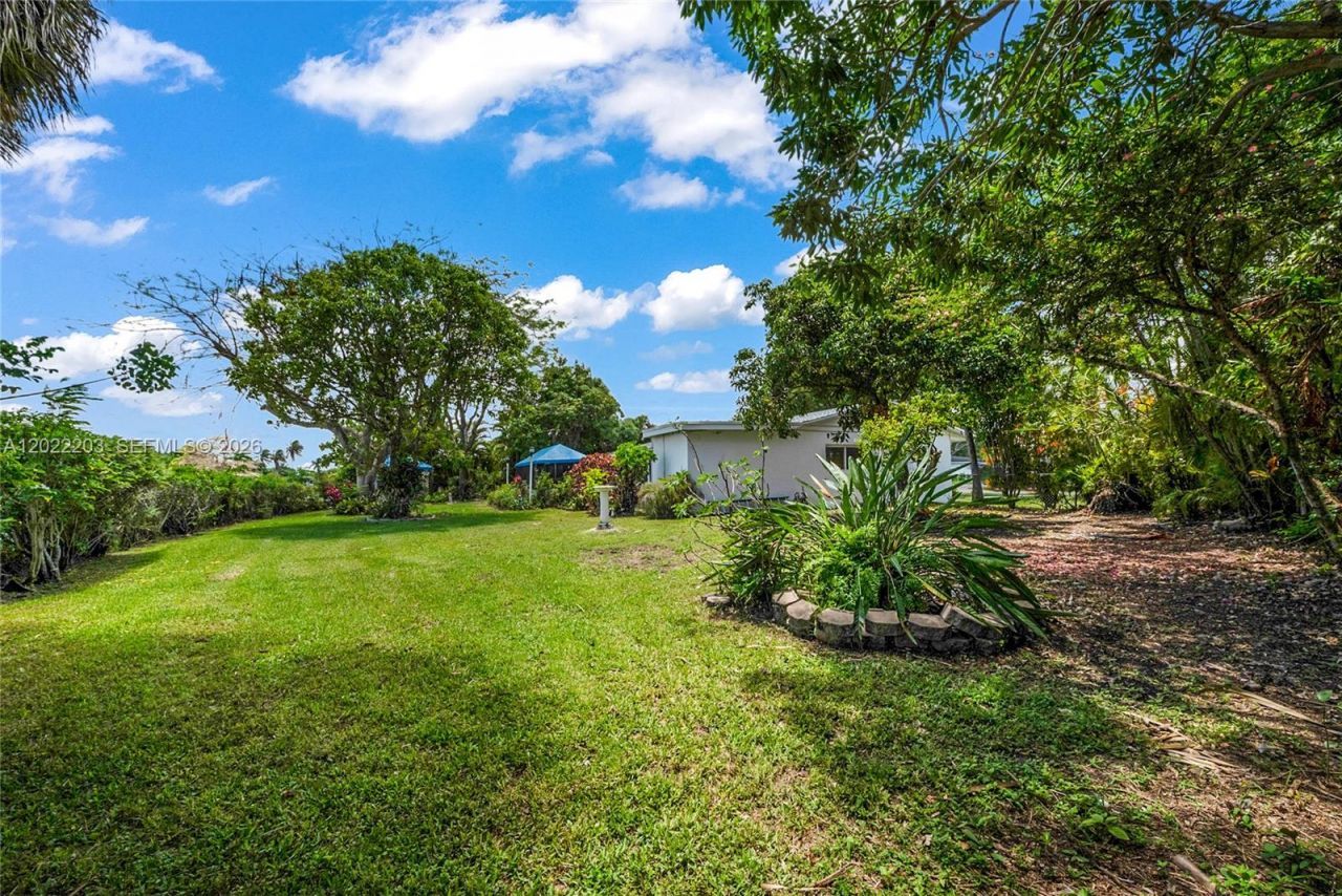 9460 Palmetto Club Ln E , Palmetto Bay, FL 33157 Photo