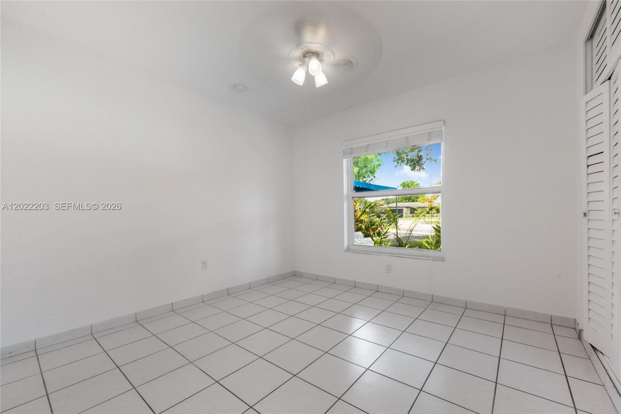 9460 Palmetto Club Ln E , Palmetto Bay, FL 33157 Photo