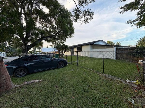 553 SW 6th Ct , Florida City, FL 33034