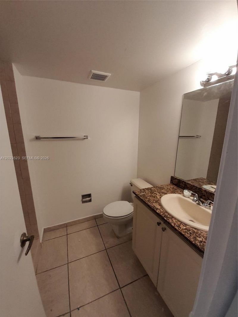10245 NW 9th St Cir , Unit 204-9, Miami, FL 33172 Photo