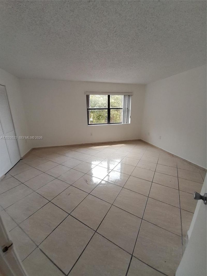 10245 NW 9th St Cir , Unit 204-9, Miami, FL 33172 Photo