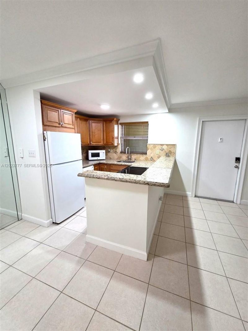 2400 NE 10th St , Unit 104, Pompano Beach, FL 33062 Photo